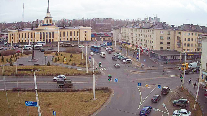 Онлайн веб-камера на перекрёстке Шотмана - Ленина (Петрозаводск, Россия)
